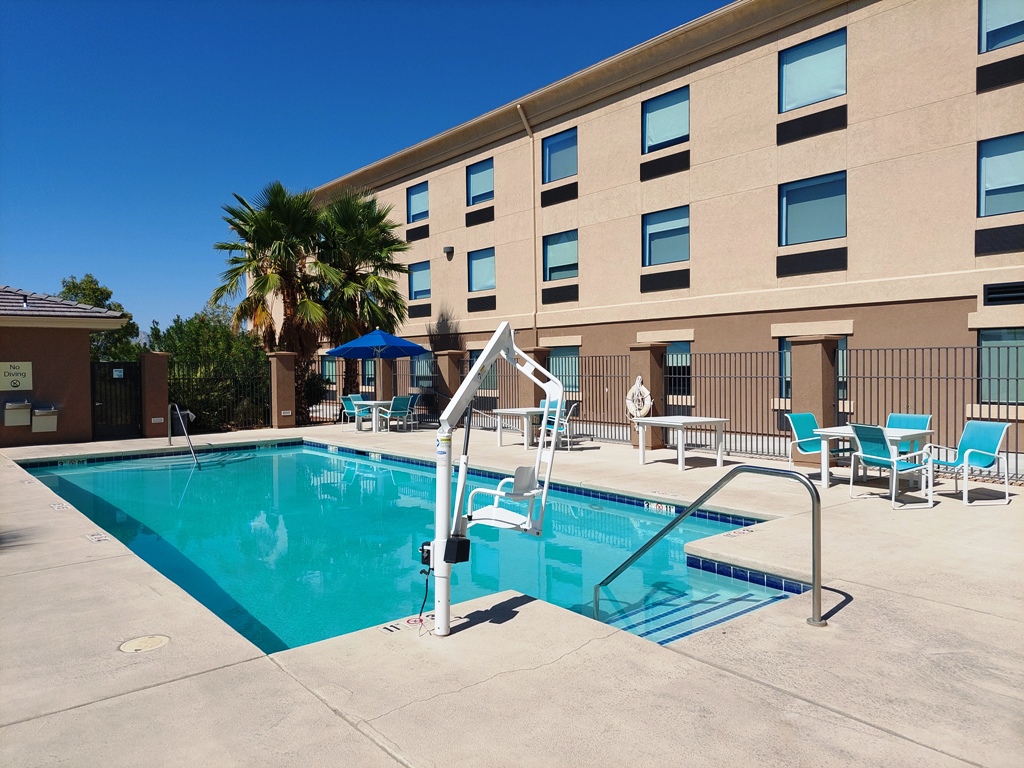 pahrump holiday inn express and suites