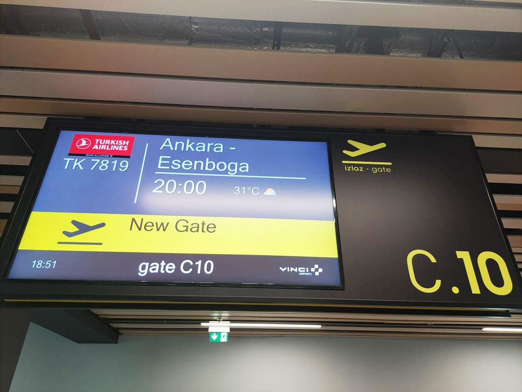 boarding belgrade airport anadolujet ajet